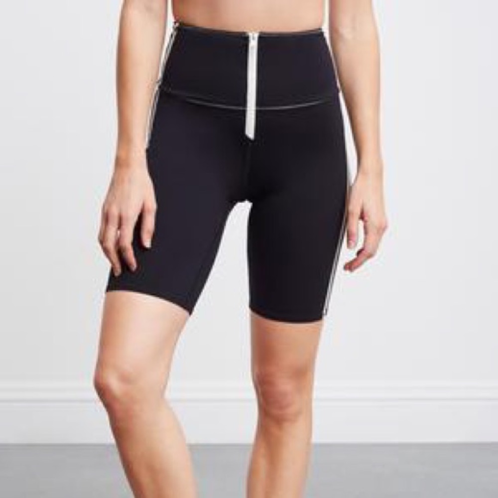 SOLD** Bandier biker shorts//brand new, front zip